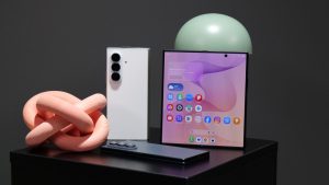 A Galaxy Z Fold 8 Ultra nemcsak élesebb ultraszéles kamerát kapott, de az akkumulátora is nagyobb lett